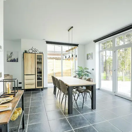 Beautiful House In Flemish Ardennes For Cyclists Сasa de vacaciones *